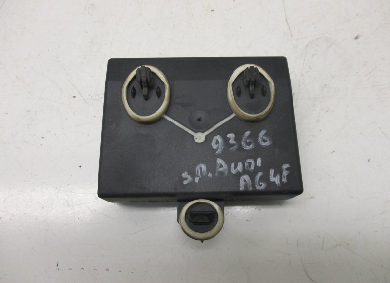 Audi A6 (C5) Door control unit rear right AUDI A6 / A6 ALLROAD (C6, 4F) (2004-2011) Door ...