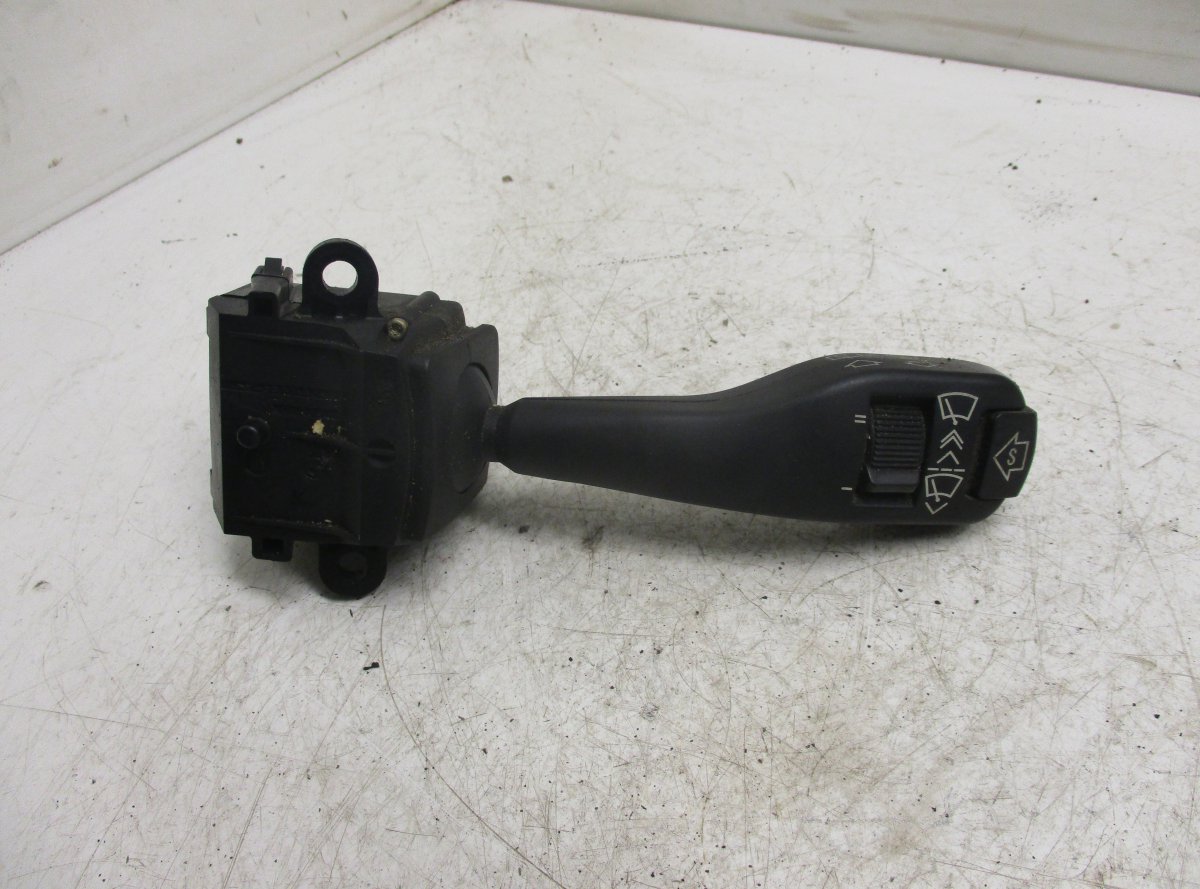 BMW 5 (E39) Wiper Switch BMW 5 (E39) (1995-2004) Wiper Switch 8375408I

...