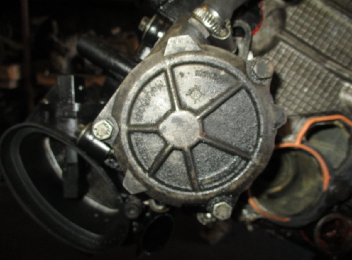 BMW 3 (E36) Vacuum Pump, engine
