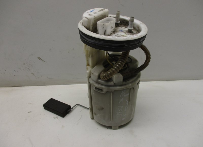 Seat Leon Fuel delivery pump SEAT TOLEDO II / LEON (1M) (1999-2006) Fuel del...