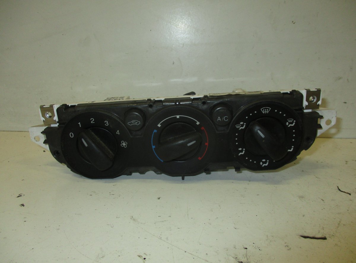Ford Focus Heater control panel