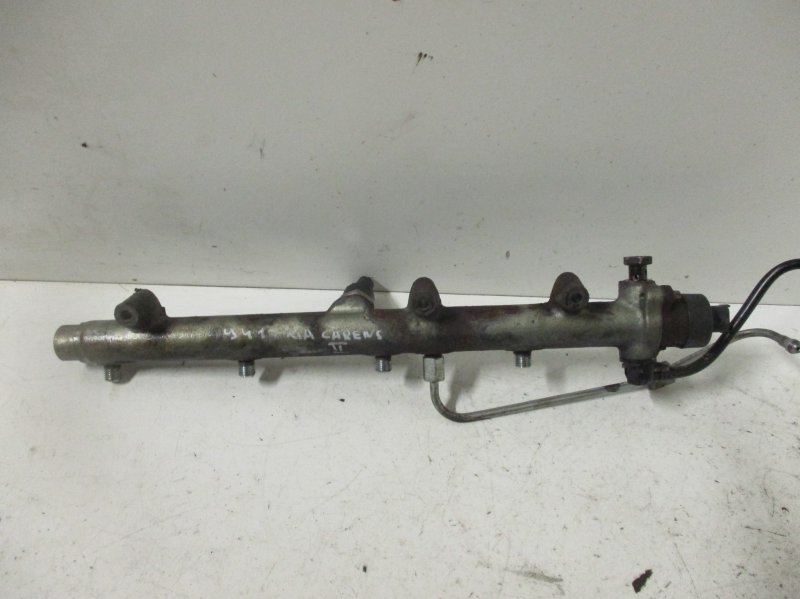Kia Carens Fuel Distributor / fuel rail KIA CARENS I (FC, FJ) (2000-2006) Fuel Distribu...