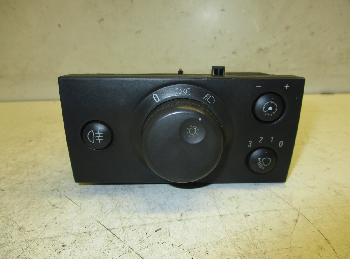 Opel Meriva (A) Headlight Switch OPEL MERIVA A (2003-2010) Headlight Switch 9339...