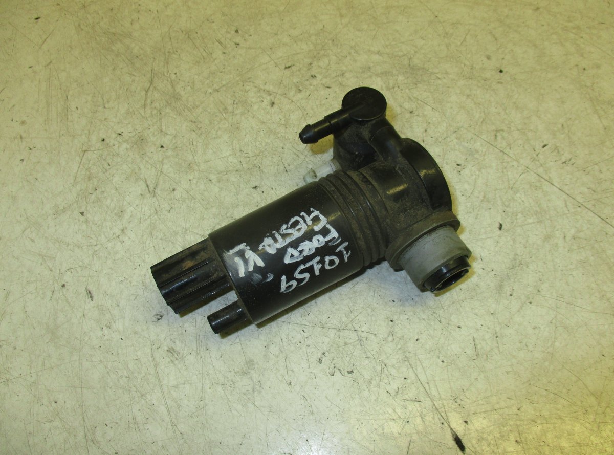 Ford Fiesta Washer pump Windscreen FORD FIESTA VI (2008-2017) Washer pump Windscre...
