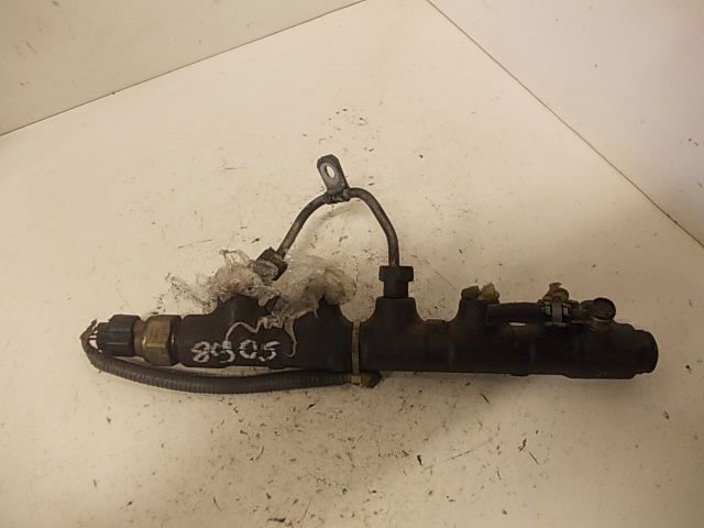 Toyota Corolla Verso Fuel Distributor / fuel rail TOYOTA COROLLA Verso I (E120) (2001-2004) Fuel ...