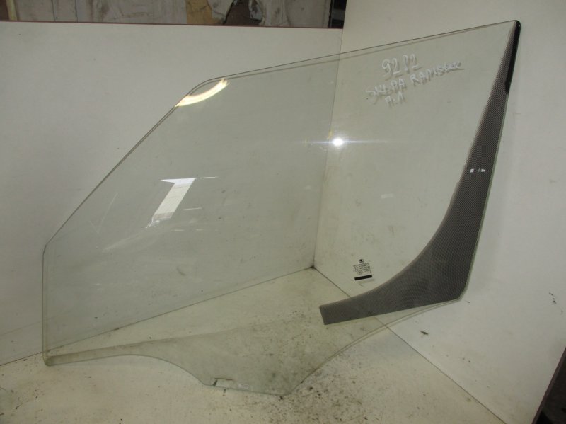 Skoda Roomster / Praktik Door window glass front left SKODA ROOMSTER / PRAKTIK (5J) (2005-2015) Door ...
