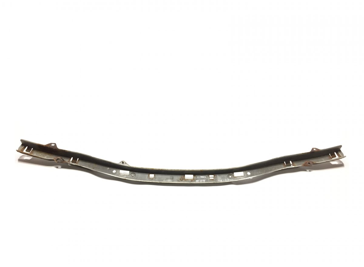 Nissan X-Trail Front bumper carrier central NISSAN X-TRAIL I (T30) (2001-2007) Front bumper...
