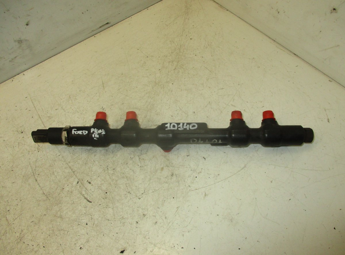 Ford Mondeo Fuel Distributor / fuel rail FORD MONDEO Mk III (2000-2007) Fuel Distributor...