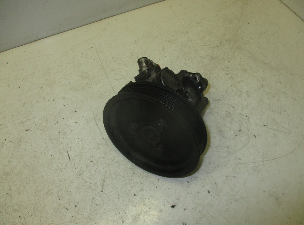 Toyota Yaris ohjaustehostimen pumppu TOYOTA YARIS II (XP90) (2005-2013) Power steeri...
