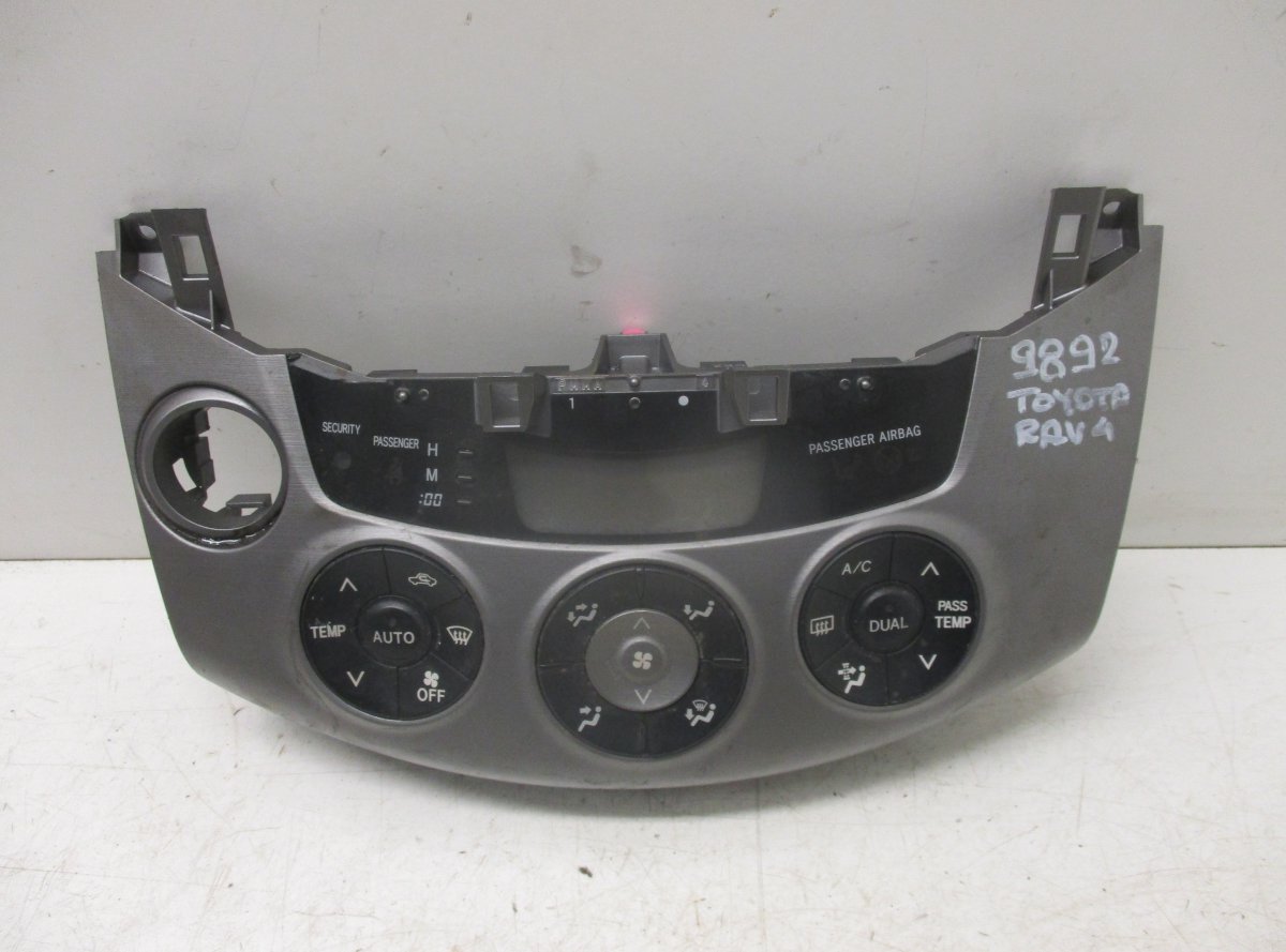 Toyota RAV4 (XA30) Heater control panel Heater control panel — TOYOTA RAV 4 III (XA30) ...