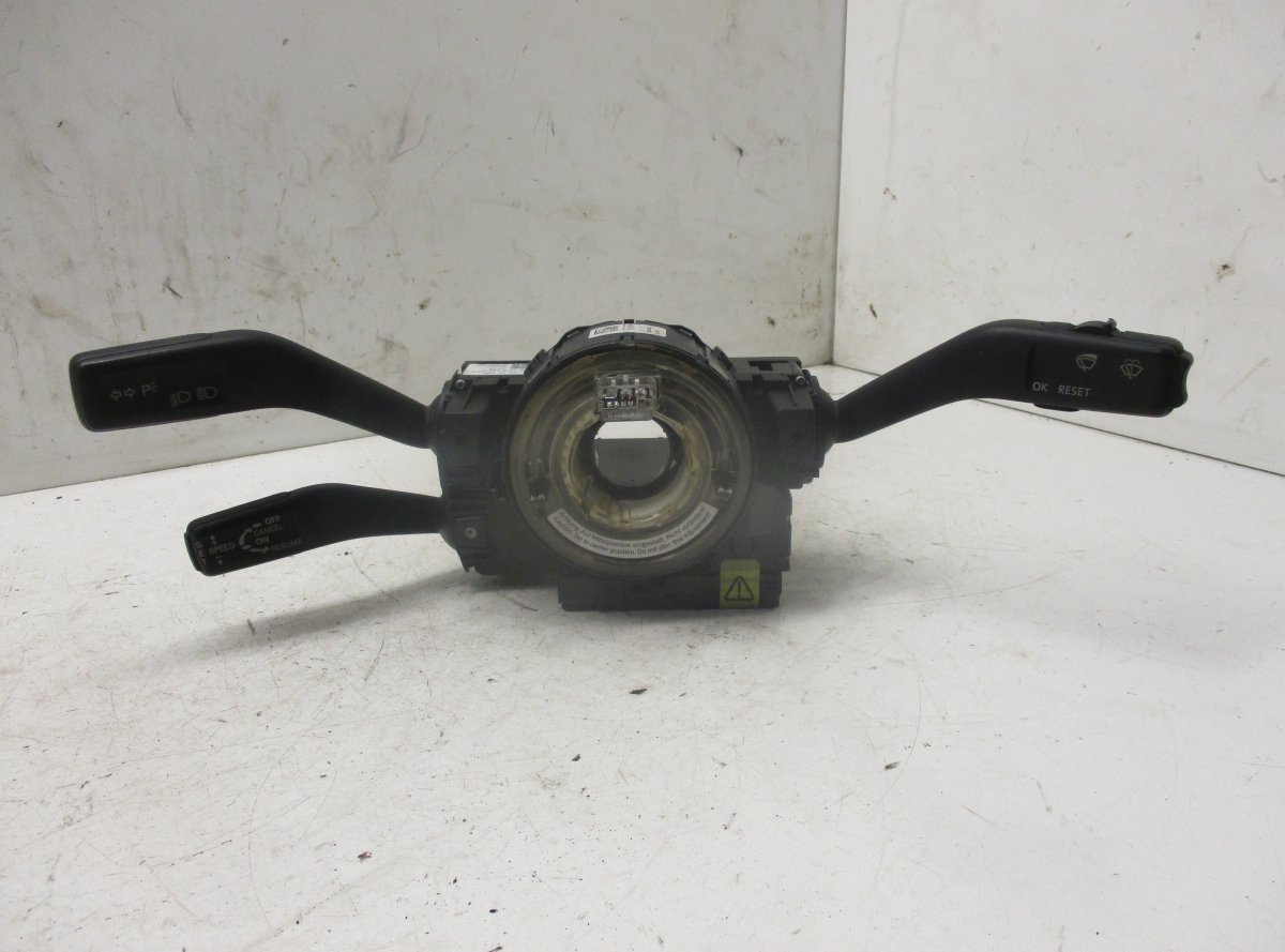 Volkswagen Passat Indicator/wiper/slip ring switch (stalk) VW PASSAT B6 (3C) (2005-2010) Indicator/wiper/s...