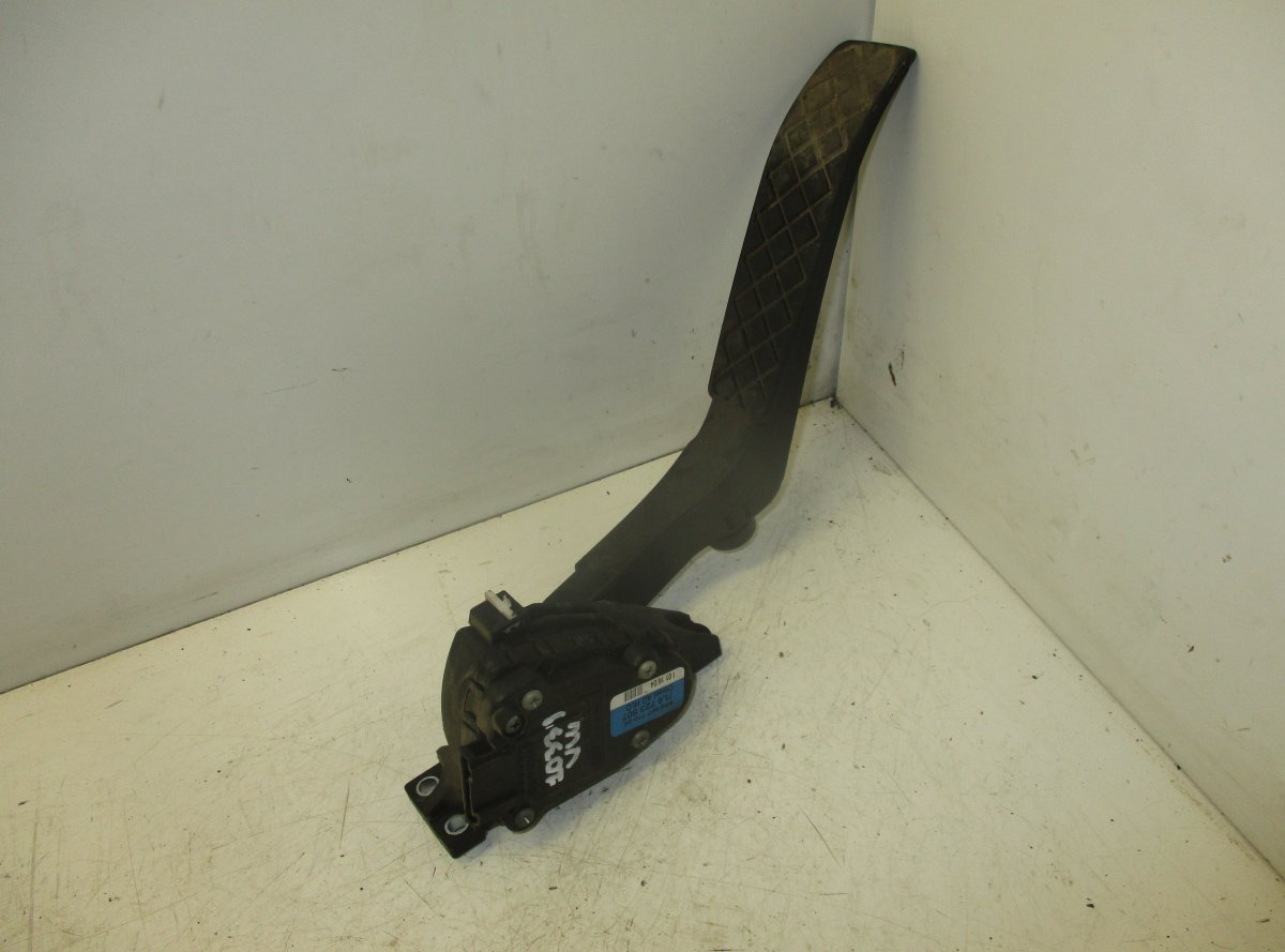 Volkswagen Touareg Accelerator Pedal VW TOUAREG I (7L) (2002-2010) Accelerator Pedal...