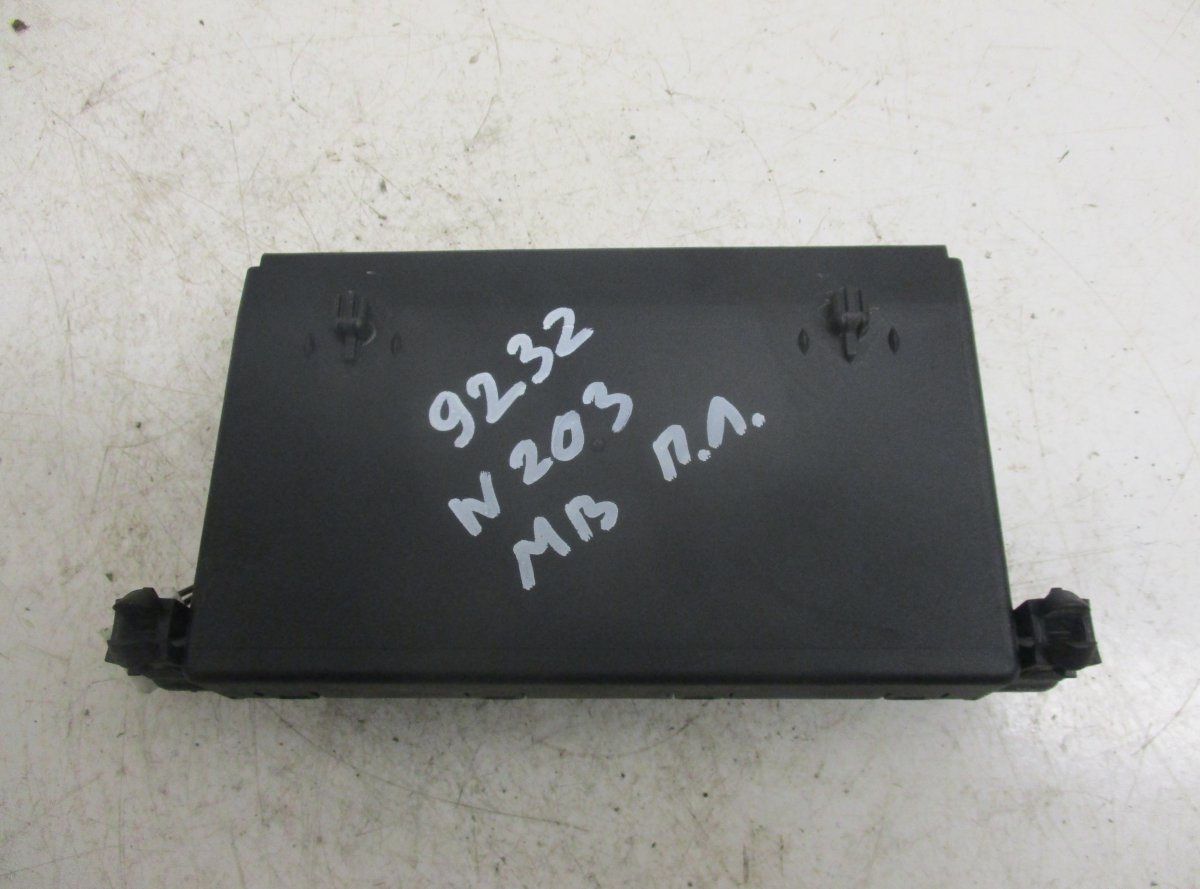 Mercedes-Benz A (W168) Door control unit front left MERCEDES-BENZ C-CLASS (W203, CL203) (2000-2011)...