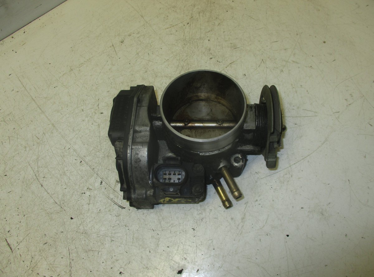 Audi A6 (C5) Throttle body AUDI A6 / A6 ALLROAD (C5) (1997-2005) Throttle ...