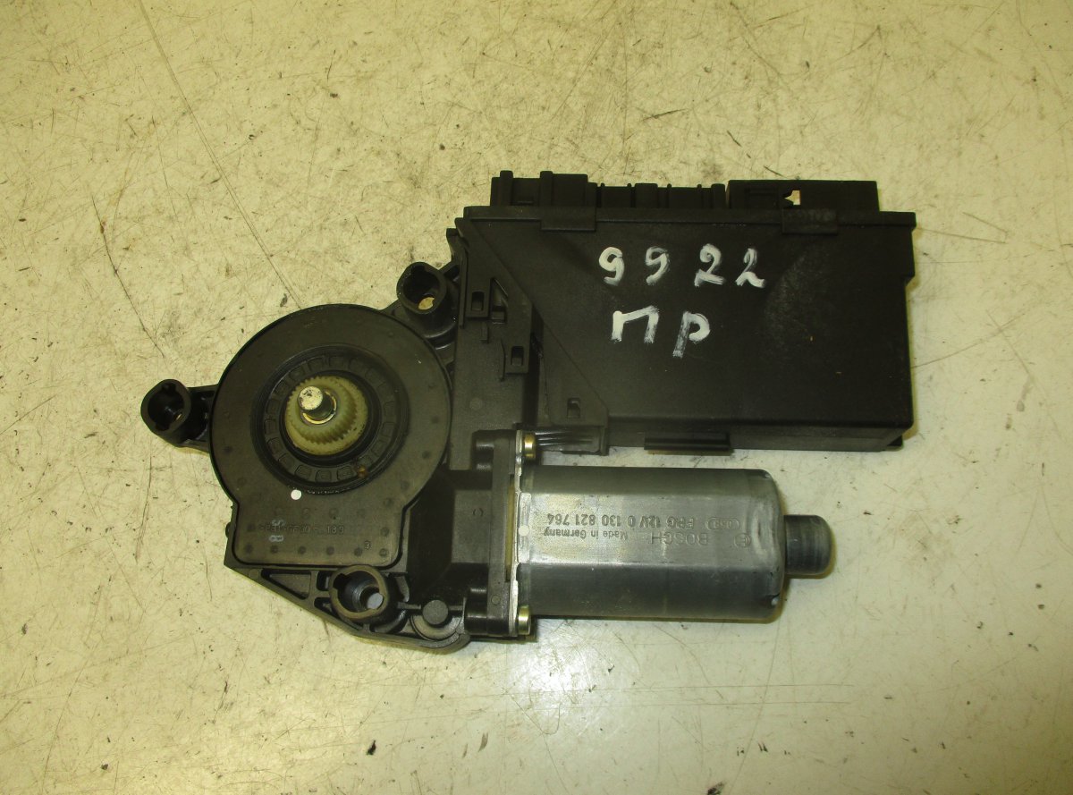 Audi A4 (B6) Window Regulator Motor Front Right AUDI A4 (B6) (2000-2004) Window Regulator Motor...