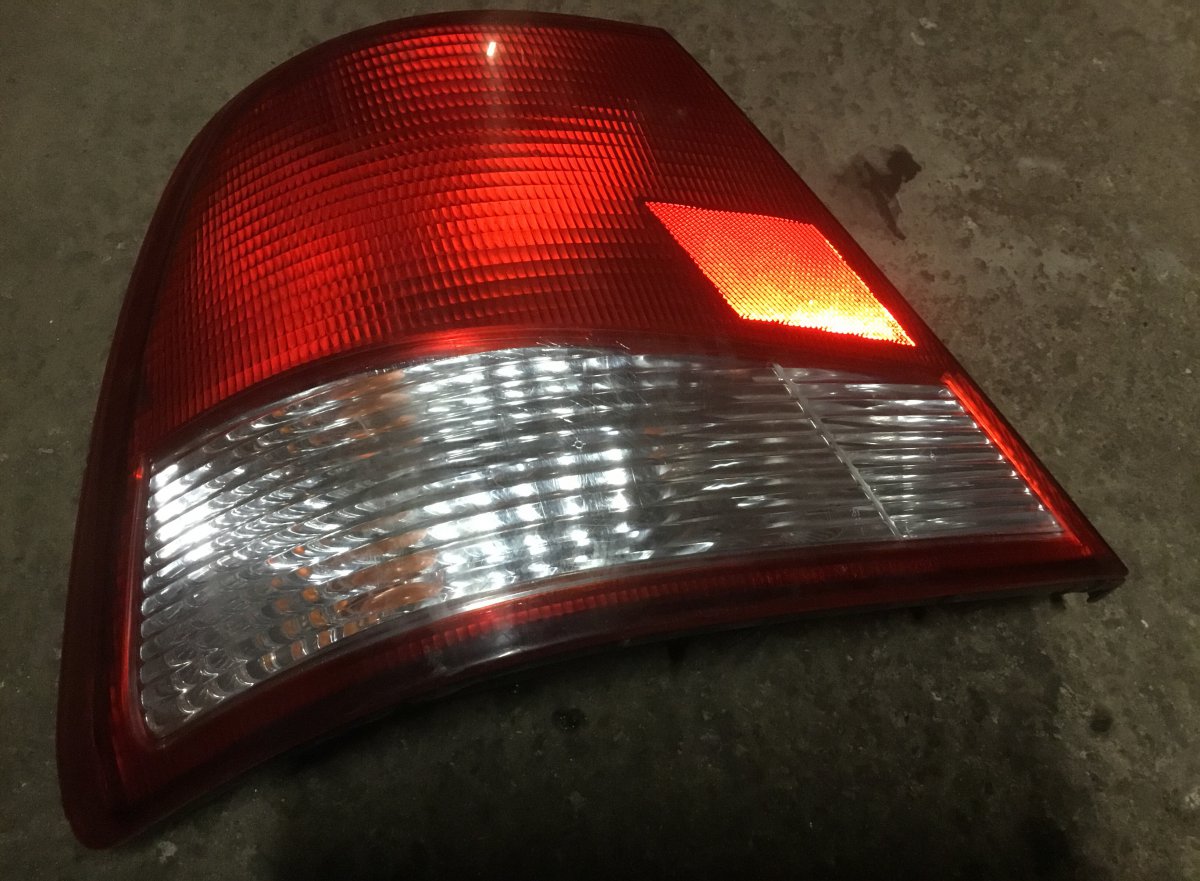 Hyundai Accent задняя фара (левая) HYUNDAI ACCENT II (LC) (1999-2005) Tail light l...