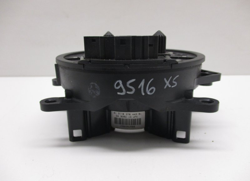 BMW X5 (E53) Steering wheel slip ring / squib BMW X5 (E53) (2000-2007) Steering wheel slip ri...