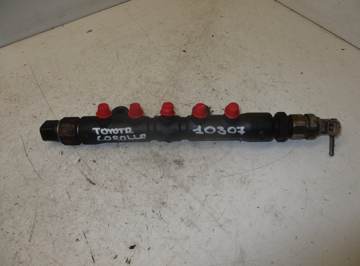Toyota Corolla Verso Fuel Distributor / fuel rail TOYOTA COROLLA Verso II (AR10) (2004-2009) Fuel...