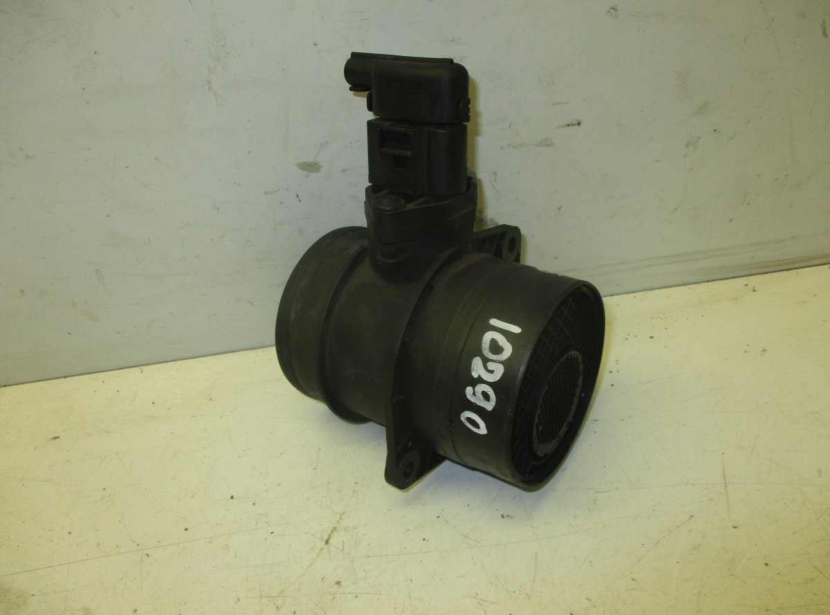 Volkswagen Passat Mass Air-Flow Sensor VW PASSAT B6 (3C) (2005-2010) Mass Air-Flow Sen...