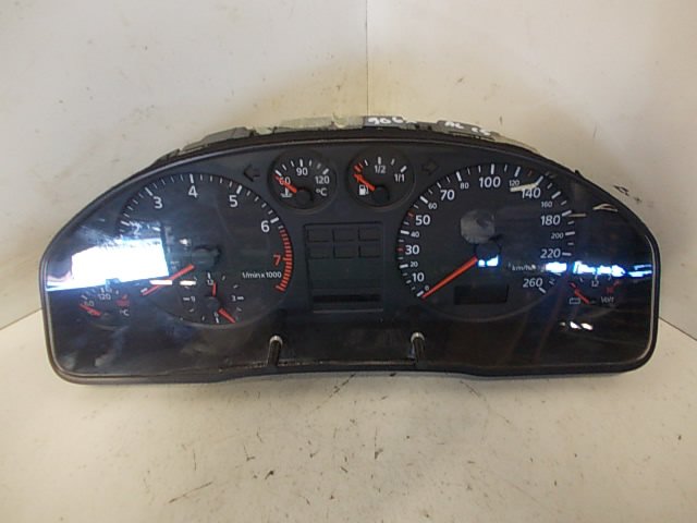Audi A6 (C5) mittaristo AUDI A6 / A6 ALLROAD (C5) (1997-2005) Instrumen...
