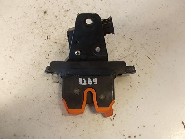 Skoda Octavia Bootlid / tailgate lock SKODA OCTAVIA I (1U) (1996-2010) Bootlid / tail...