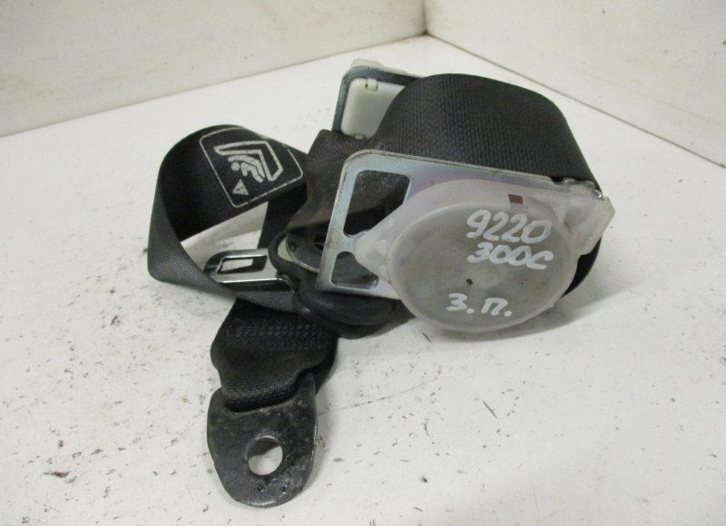 Chrysler 300C Seat belt — rear right Seat belt — rear right — CHRYSLER 300C I (2004-...