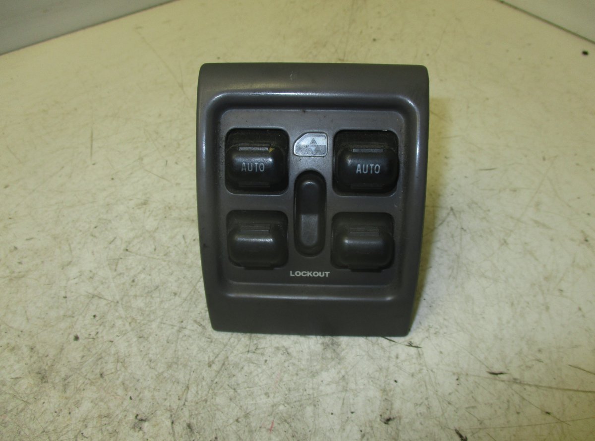 Chrysler PT Cruiser Main windows switch CHRYSLER PT CRUISER (2000-2010) Main windows sw...