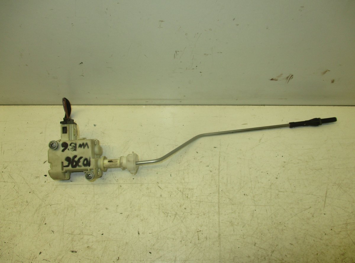 Volkswagen Passat Central locking motor Fuel Flap VW PASSAT B6 (3C) (2005-2010) Central locking m...