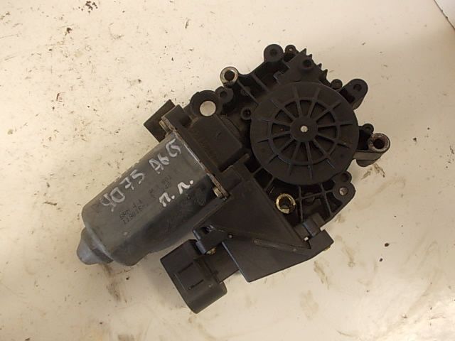 Audi A6 (C5) Window Regulator Motor Front Left AUDI A6 / A6 ALLROAD (C5) (1997-2005) Window Re...