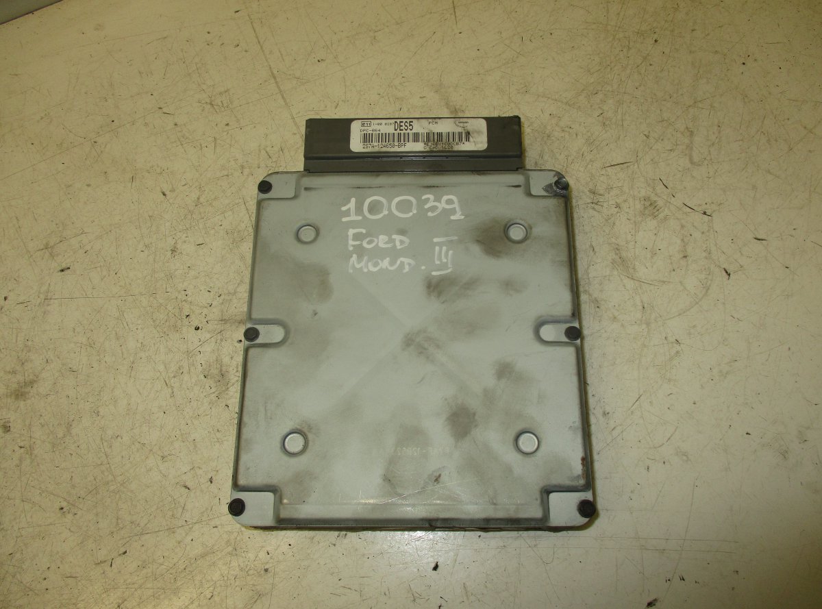 Ford Mondeo Engine Control Unit / module (ECU) FORD MONDEO Mk III (2000-2007) Engine Control U...