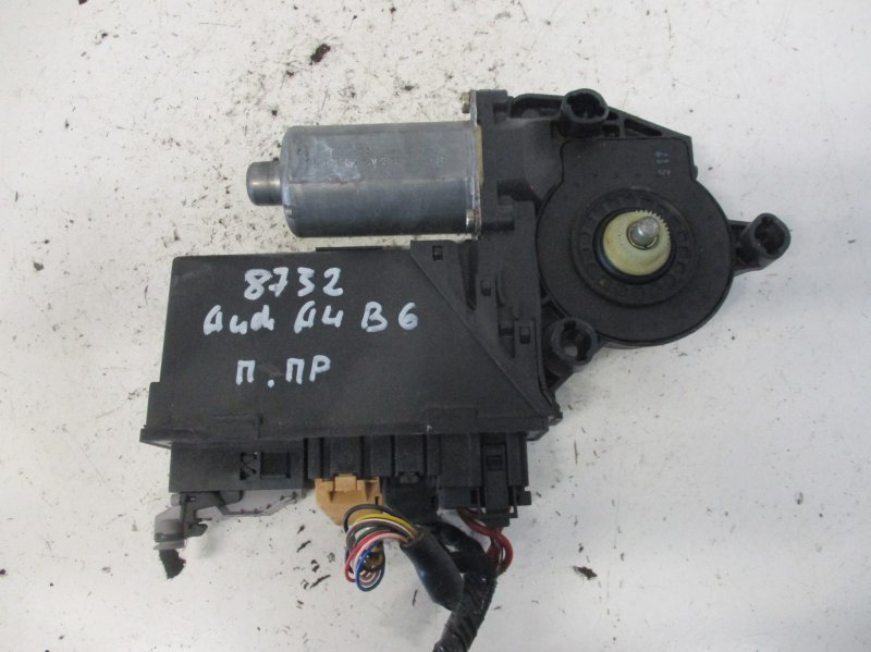 Audi A4 (B5) Window Regulator Motor Front Right AUDI A4 (B6) (2000-2004) Window Regulator Motor...