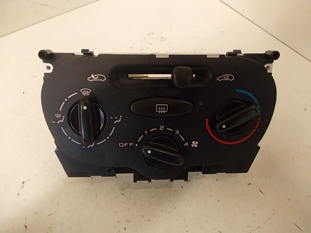 Peugeot 206 Heater control panel Heater control panel — PEUGEOT 206 (2A) (1998-2...