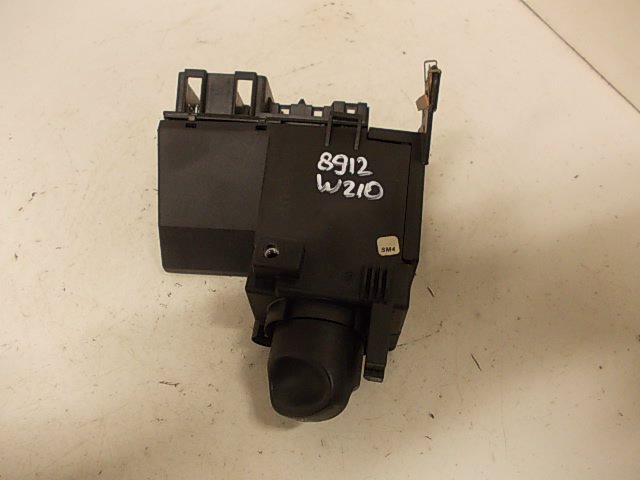 Mercedes-Benz 280SL - 600SL / SL (R129) Headlight Switch MERCEDES-BENZ E-CLASS (W210) (1995-2003) Headli...