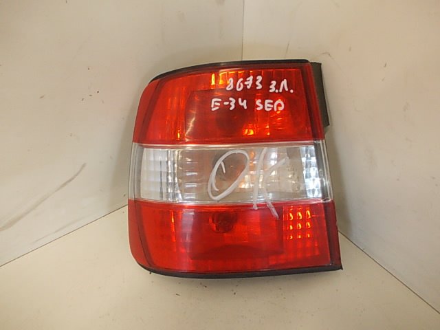 BMW 5 (E34) tail light left BMW 5 (E34) (1987-1997) Tail light left

Genera...