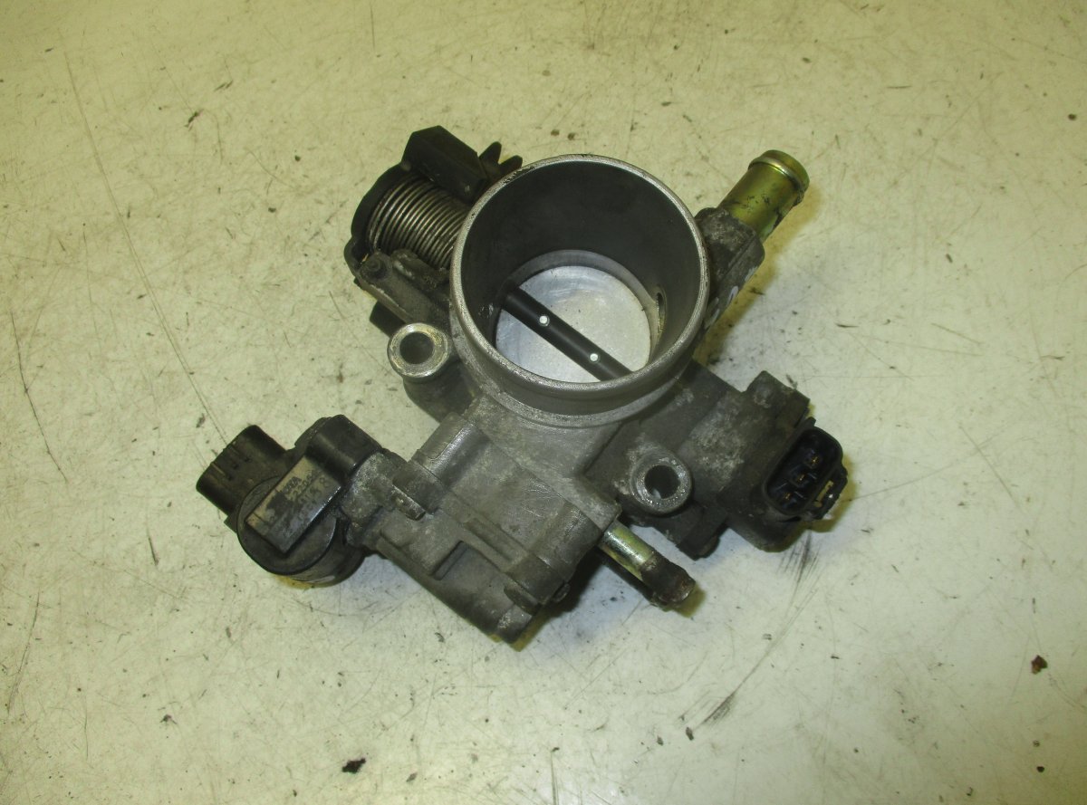 Toyota Corolla Throttle body TOYOTA COROLLA IX (E120) (2001-2007) Throttle b...