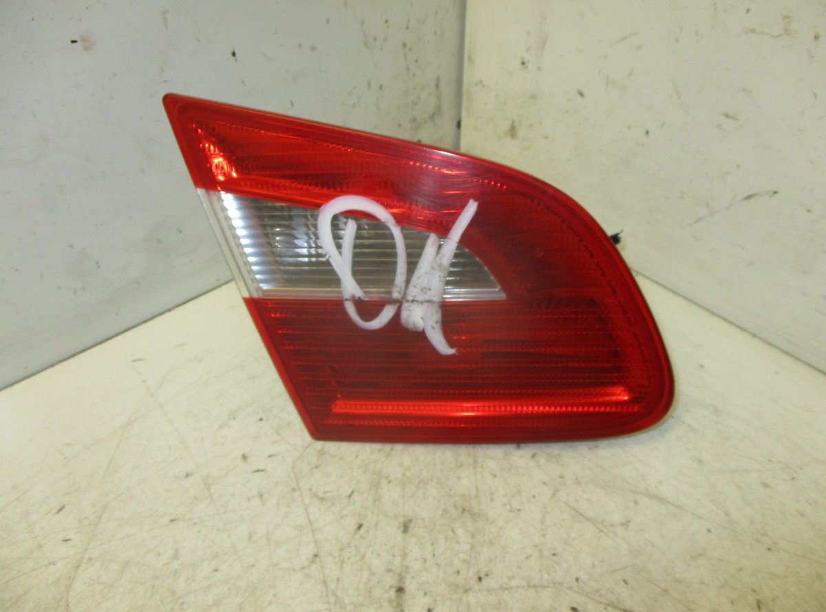 Skoda Superb (3T) Inner tail light, left SKODA SUPERB II (3T4, 3T5) (2008-2015) Inner ta...