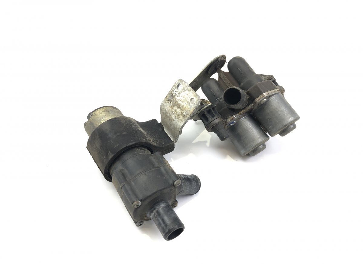 Mercedes-Benz CLK (W208) Coolant Circulation Pump MERCEDES-BENZ CLK (C208) (1997-2002) Coolant Ci...
