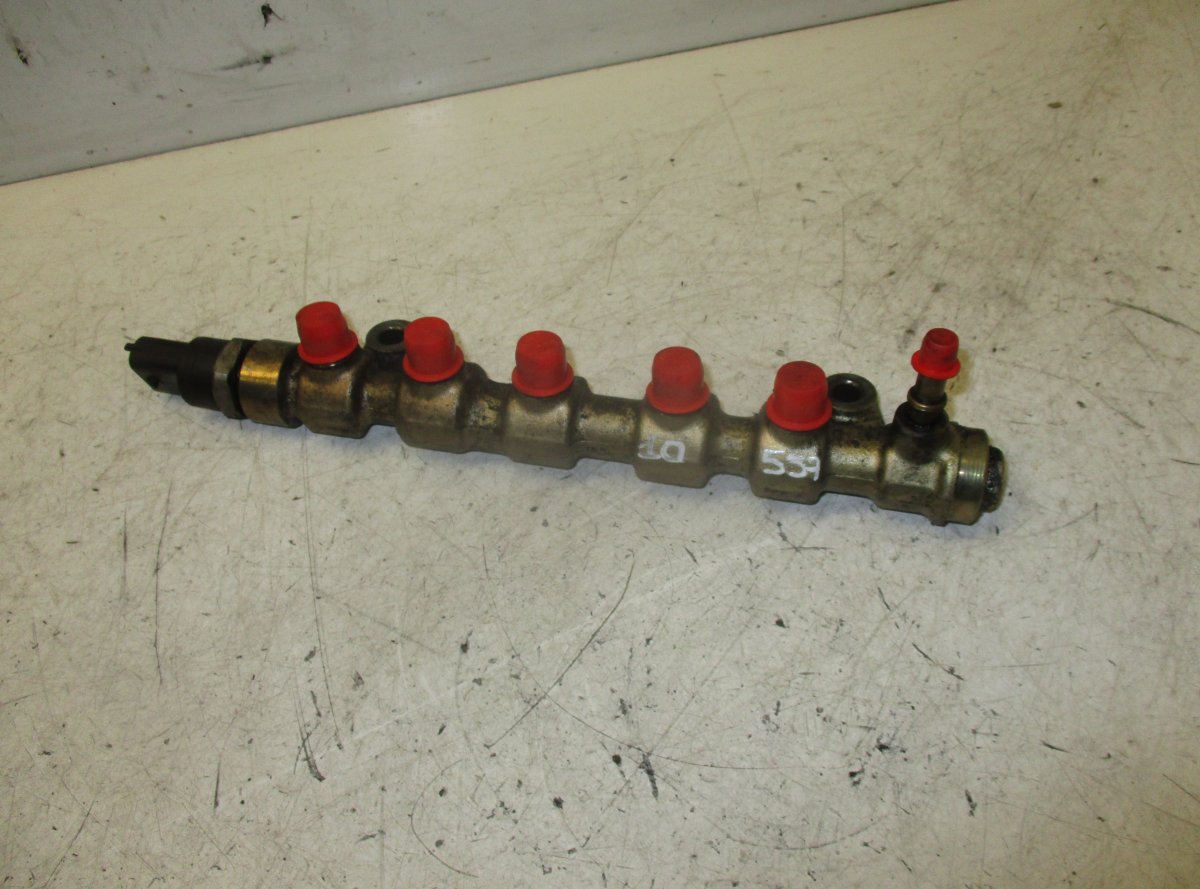 Renault Espace Fuel Distributor / fuel rail RENAULT ESPACE IV (JK0/1) (2002-2015) Fuel Dist...