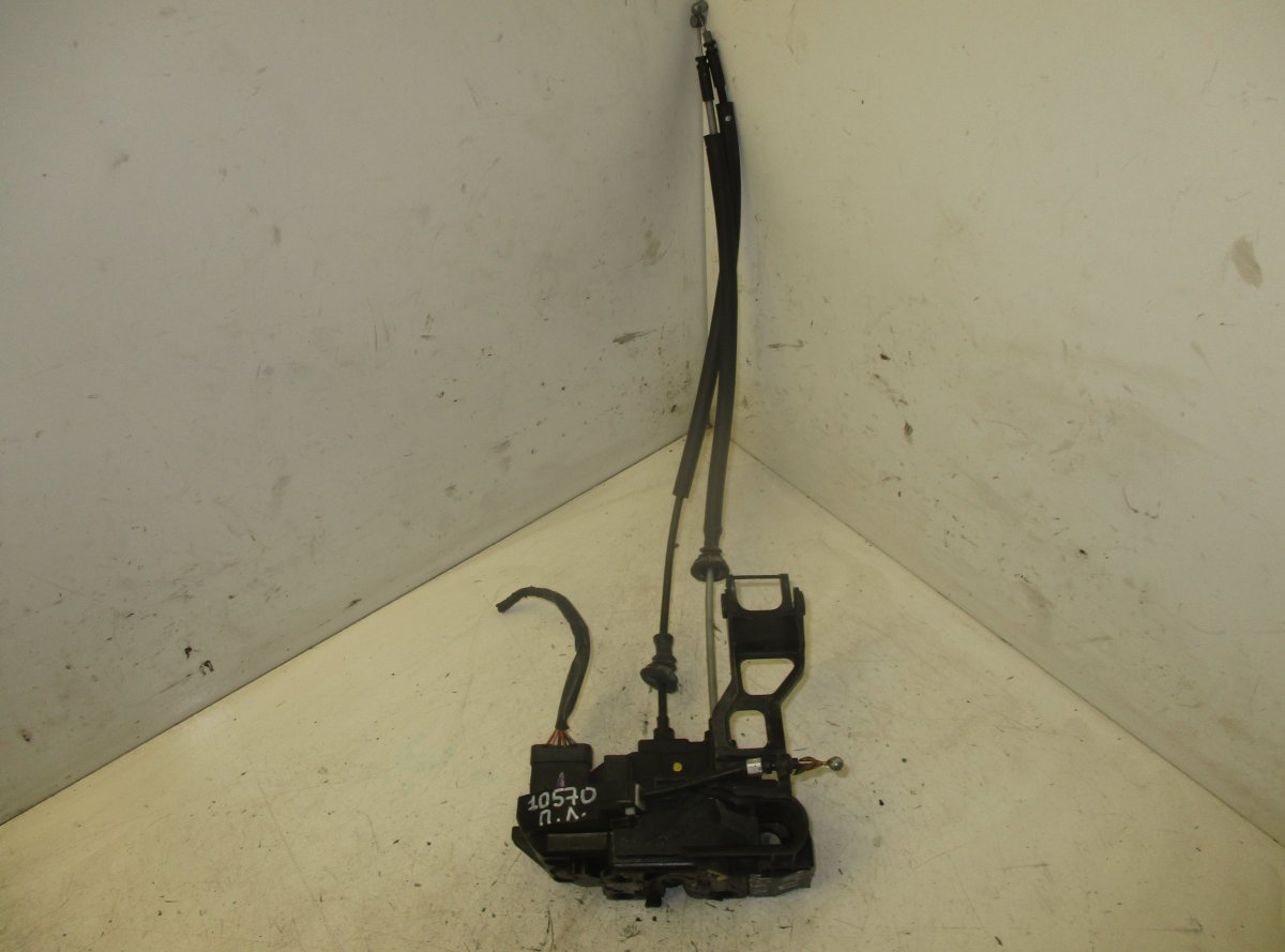 Hyundai Santa Fe Door lock — front left Door lock — front left — HYUNDAI SANTA FE II (C...