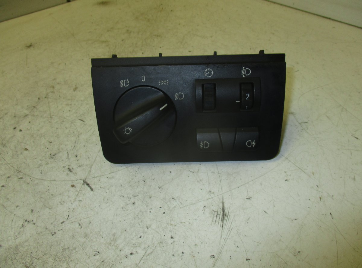 BMW X5 (E53) Headlight Switch BMW X5 (E53) (2000-2007) Headlight Switch 69097...