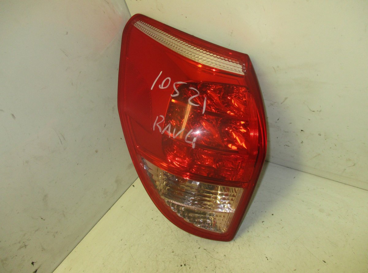 Toyota RAV4 (XA20) tagatuli (vasak) TOYOTA RAV 4 III (XA30) (2005-2012) Tail light ...