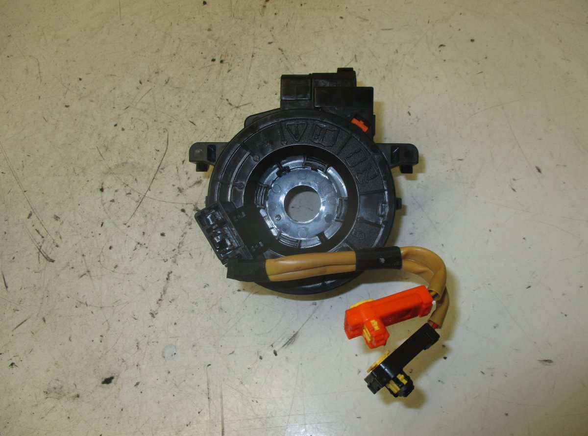 Toyota RAV4 (XA20) Steering wheel slip ring / squib TOYOTA RAV 4 III (XA30) (2005-2012) Steering wh...
