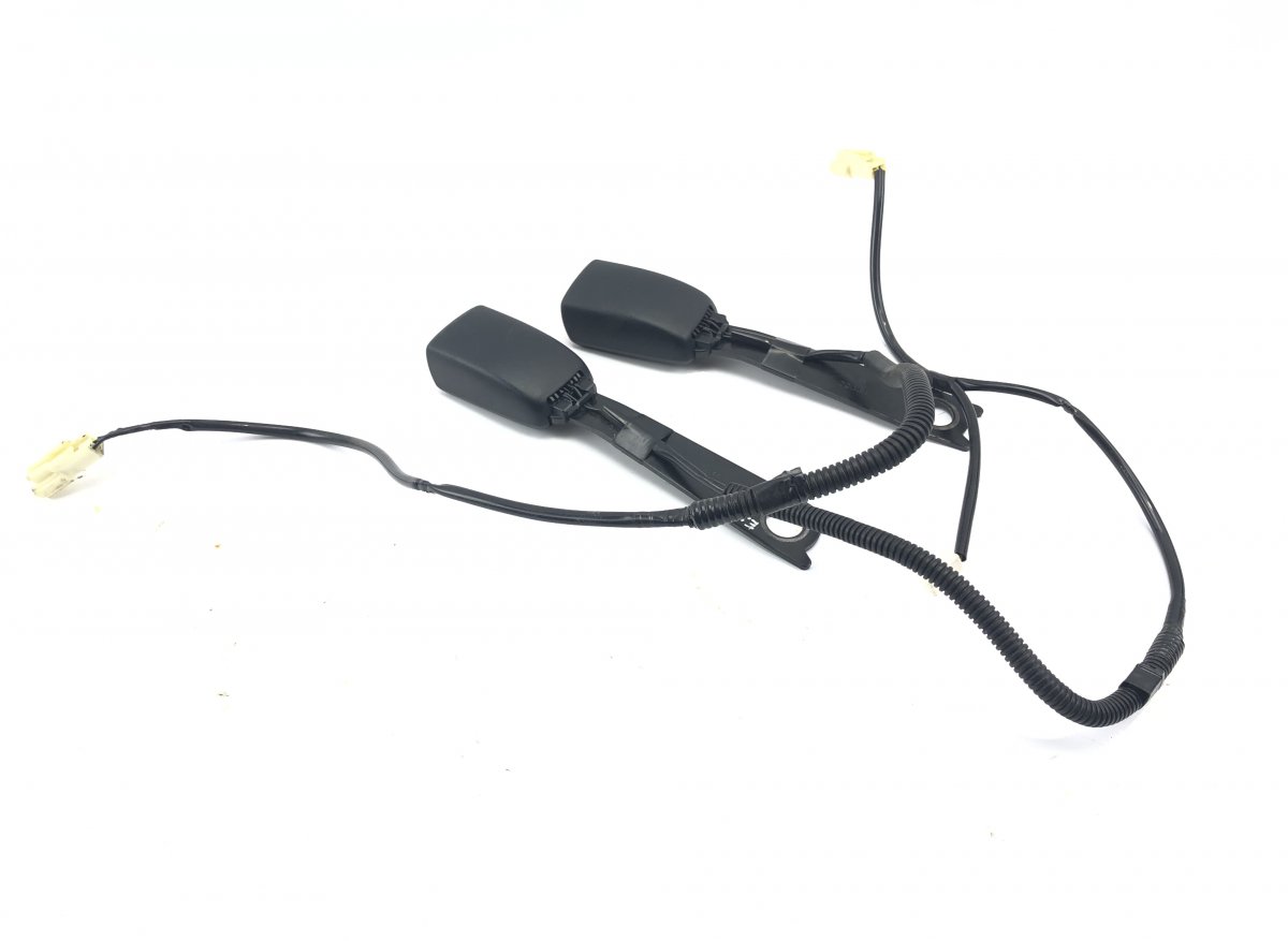 Toyota Avensis (T25) Seat Belt Buckle Front Left TOYOTA AVENSIS (T270) (2009-2018) Seat Belt Buc...