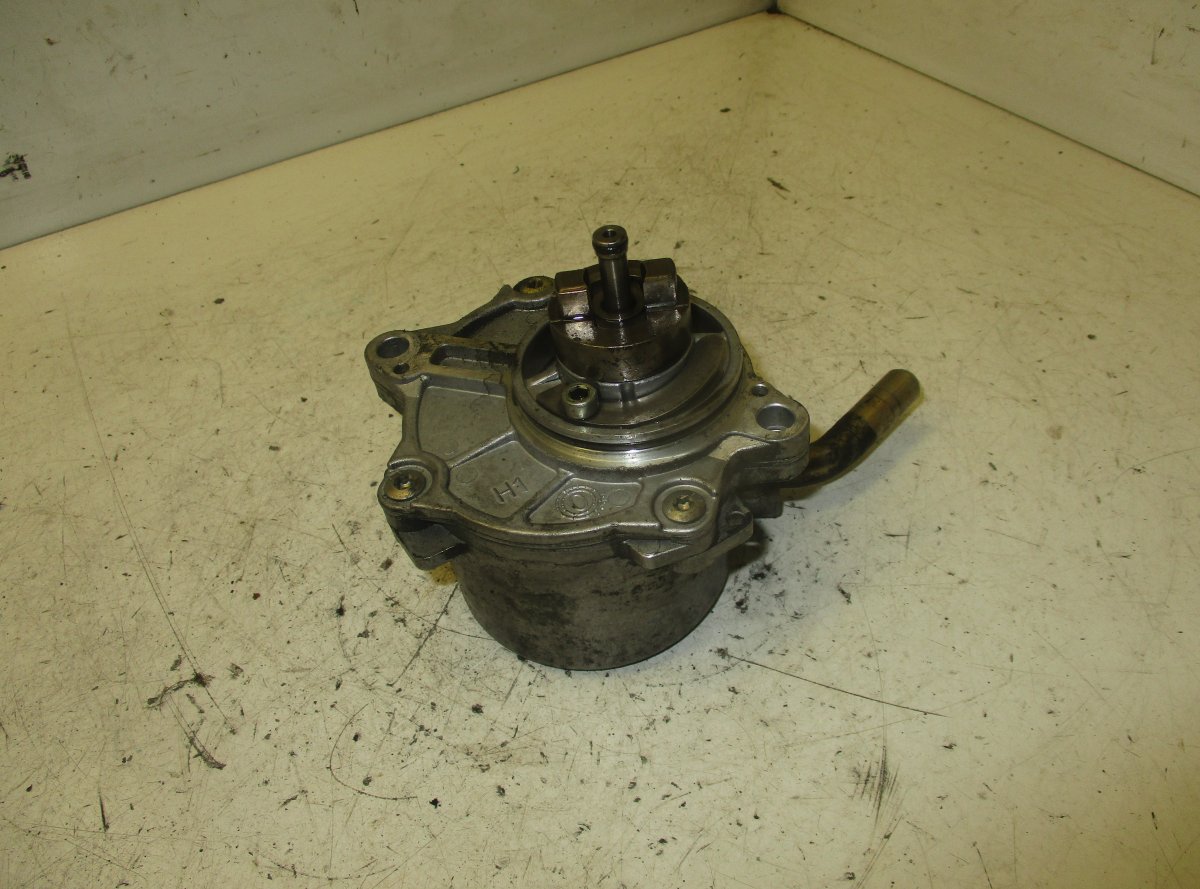 Mercedes-Benz A (W168) Vacuum Pump, engine MERCEDES-BENZ ML-CLASS (W163) (1998-2005) Vacuu...