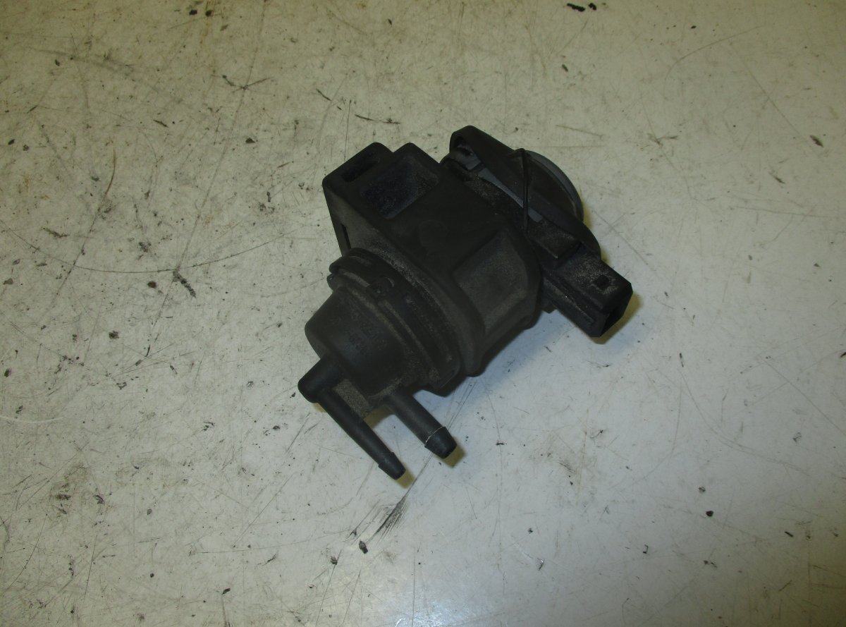 Nissan Qashqai Engine Solenoid Valve NISSAN QASHQAI I (J10) (2007-2013) Engine Solen...