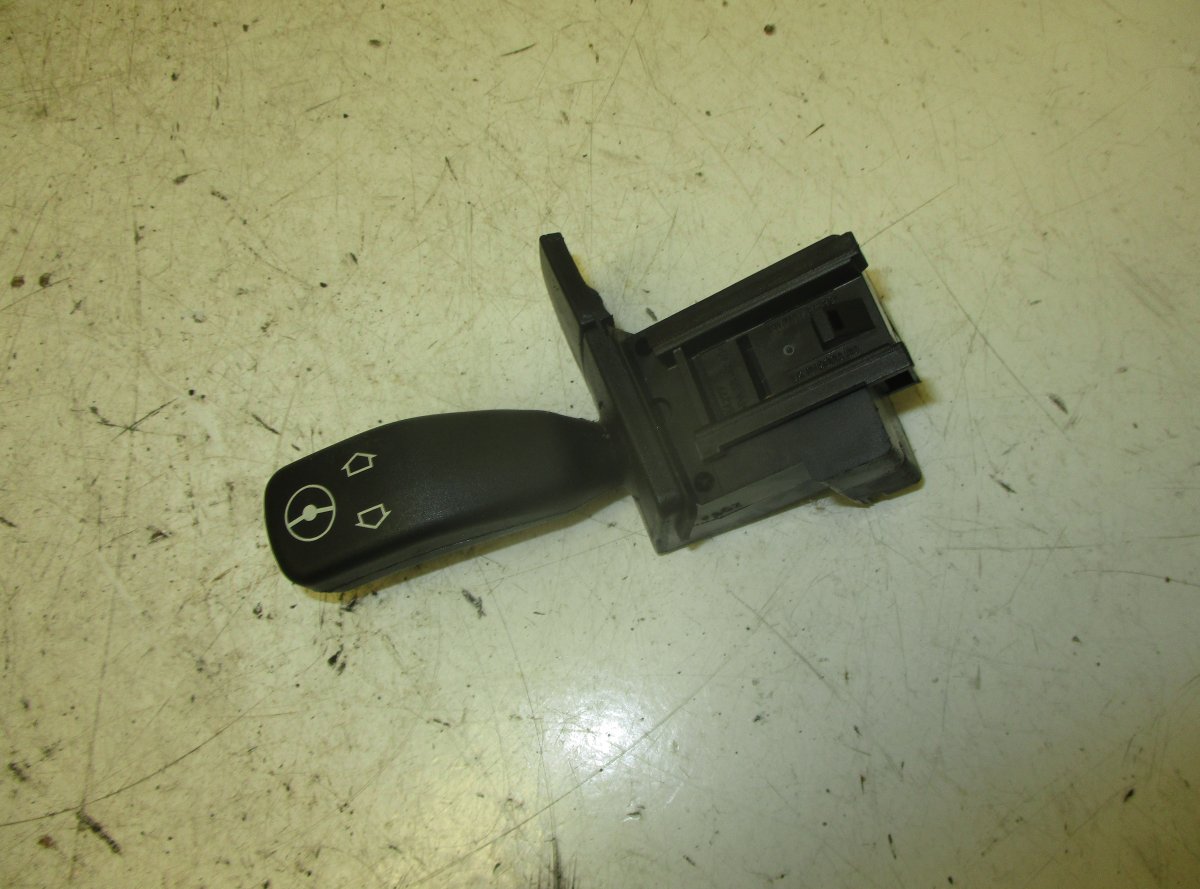 BMW X5 (E53) Переключатель круиз-контроль BMW X5 (E53) (2000-2007) Cruise Control Switch ...