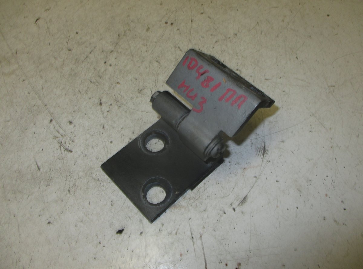 BMW X5 (E53) Door Hinge Front lower right BMW X5 (E53) (2000-2007) Door Hinge Front lower...