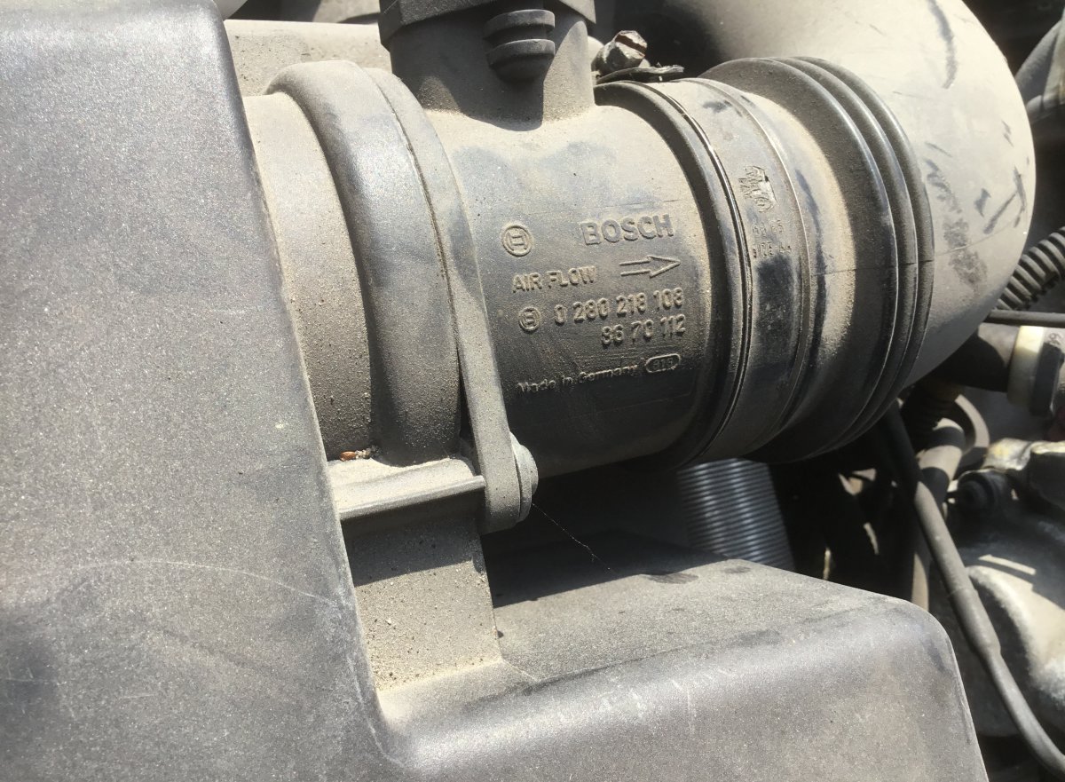 Volvo S80 Mass Air-Flow Sensor VOLVO S80 I (TS, XY) (1998-2006) Mass Air-Flow ...