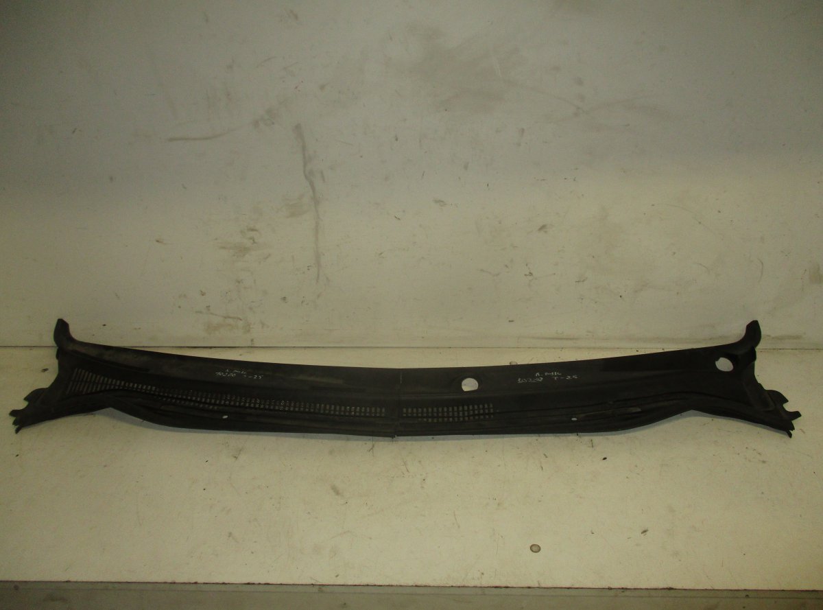 Toyota Avensis (T25) Wiper cowl TOYOTA AVENSIS (T250) (2003-2008) Wiper cowl 55...