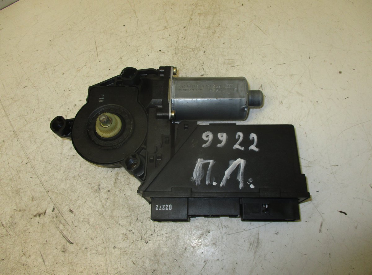 Audi A4 (B6) Window Regulator Motor Front Left AUDI A4 (B6) (2000-2004) Window Regulator Motor...